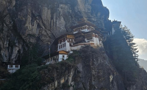 Bhutan in Top Hotels: Where Authenticity Meets Luxury