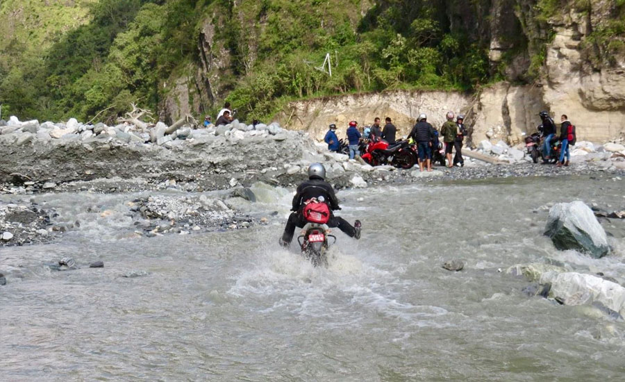 Upper Mustang Motorbike Tour gallery image