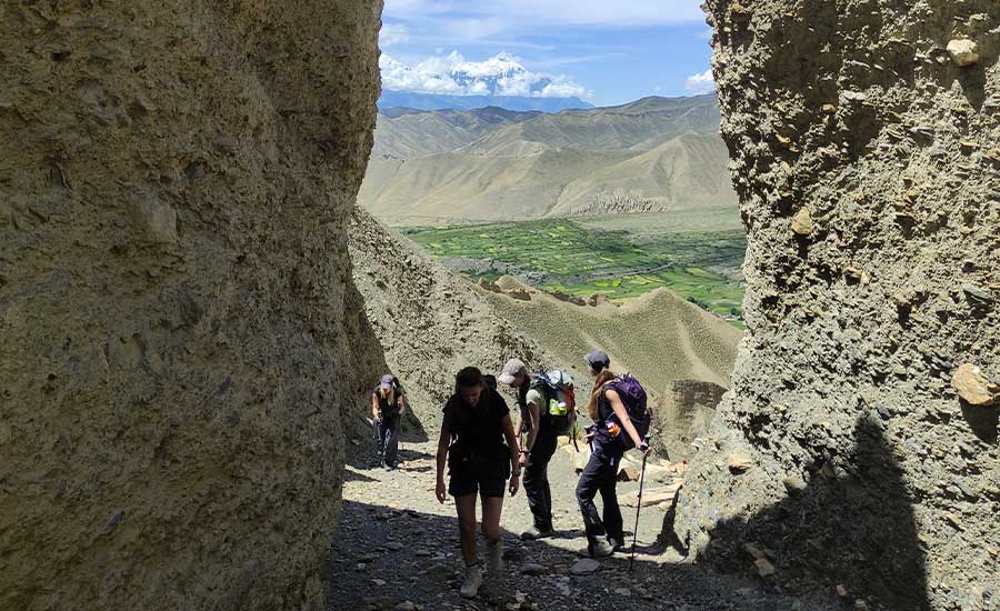 Hire Guide and Porter for Upper Mustang Trek