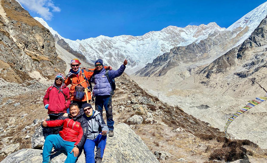 14 Days Kanchenjunga South Base Camp Trek