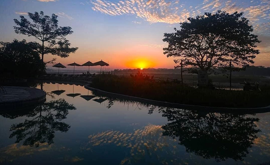 Sunrise and Sunset Photography Tour: Capturing Golden Moments